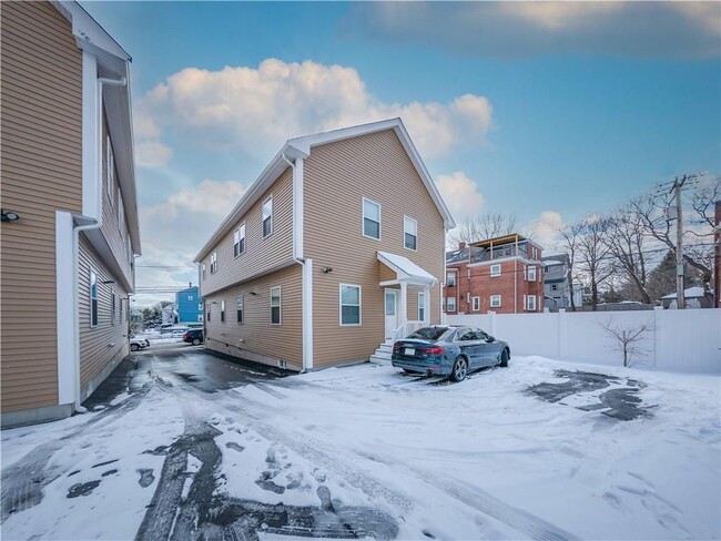 74 Pitman St in Providence, RI - Foto de edificio - Building Photo