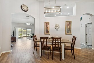 7124 Colonial Lake Dr in Riverview, FL - Foto de edificio - Building Photo