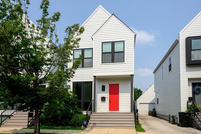 property at 4412 W Waveland Ave