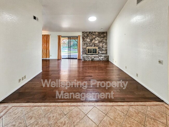 413 Mt Rainier Pl in Ridgecrest, CA - Building Photo - Building Photo