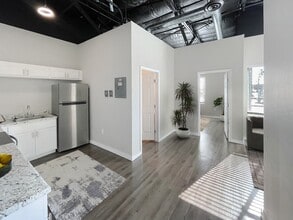 Elevate at Thomas in Phoenix, AZ - Building Photo - Building Photo