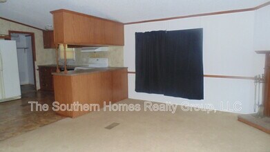 1430 Hammerhill Rd in Athens, TN - Building Photo - Building Photo