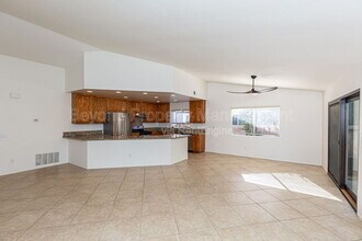 608 Maybritt Cir in San Marcos, CA - Building Photo - Building Photo