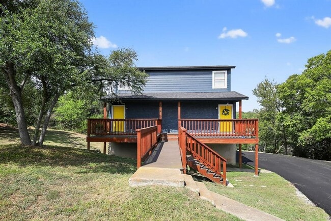 6914 Rifle Bend in Austin, TX - Building Photo - Building Photo