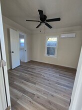 717 S Locust St in Visalia, CA - Building Photo - Building Photo