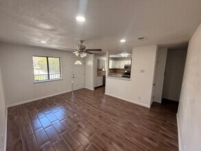 119 Sea Parc St, Unit D in Kingsland, GA - Building Photo - Building Photo