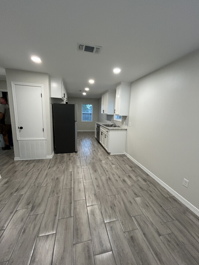 property at 2515 Kavanaugh Rd