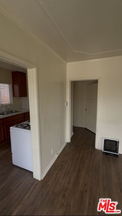 4475 W 60th St in Los Angeles, CA - Building Photo - Building Photo