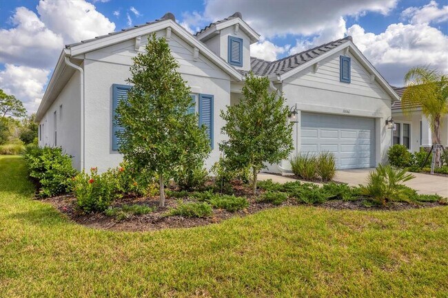 10186 Crystal Isles Cir in Sarasota, FL - Building Photo - Building Photo