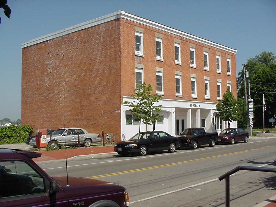 409 Main Street in Youngstown, NY - Foto de edificio