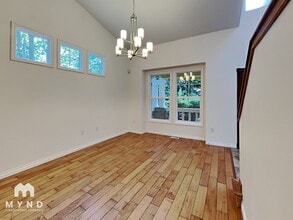 13327 2nd Ave NE in Seattle, WA - Building Photo - Building Photo