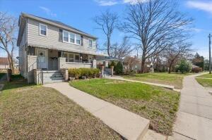 241 Girard Ave in Royal Oak, MI - Foto de edificio - Building Photo