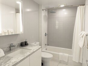 987 Queen St-Unit -2916 in Honolulu, HI - Building Photo - Building Photo