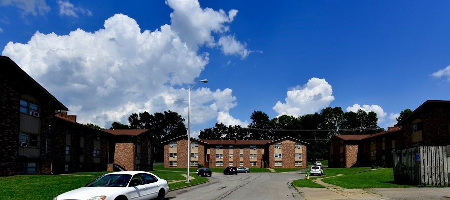 2027 Cummins Ct in Lexington, KY - Building Photo