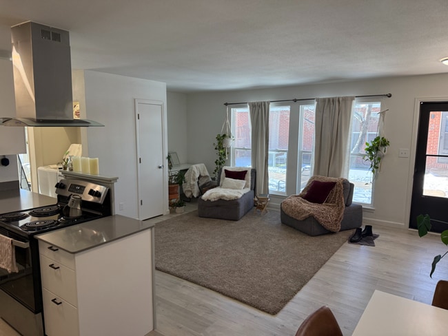 1746 Azalea Dr, Unit 4 in Fort Collins, CO - Building Photo - Building Photo