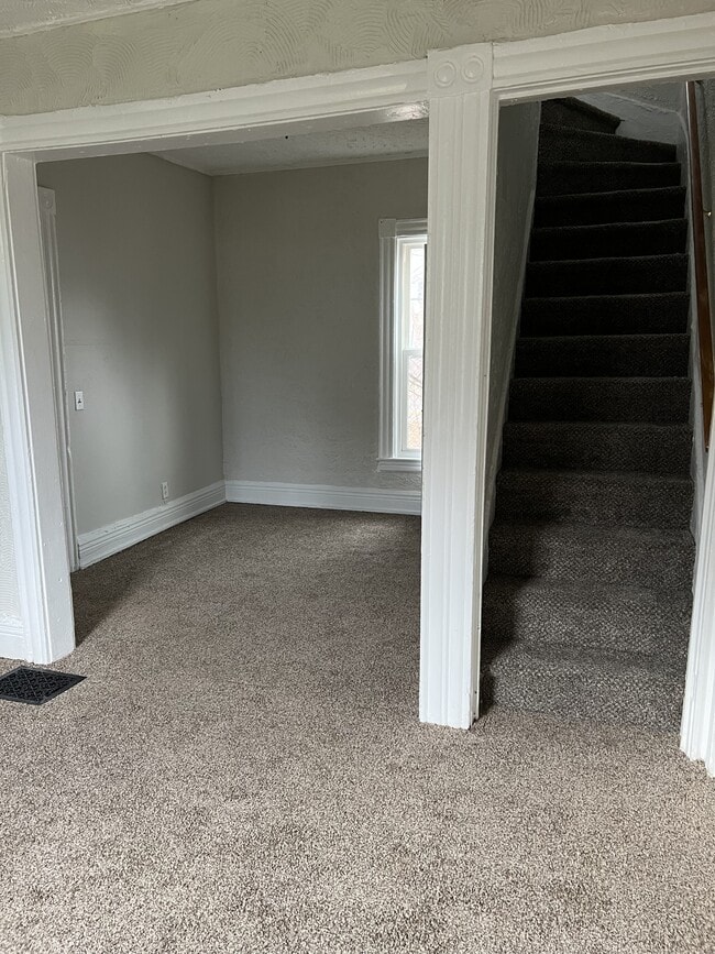 property at 933 Jefferson Ave