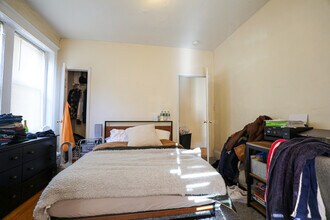 54 Egmont St, Unit 2 in Brookline, MA - Building Photo - Building Photo