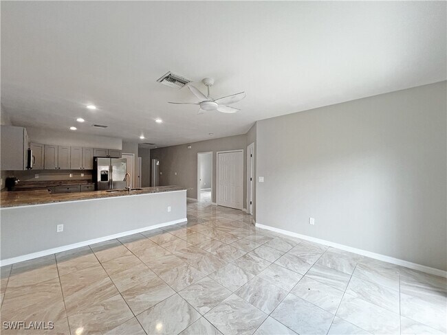 4850 24th St SW in Lehigh Acres, FL - Building Photo - Building Photo