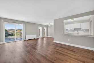 Brooklawn Apartments in Frederick, MD - Building Photo - Building Photo