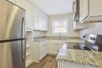 2871 Knollview Dr photo'