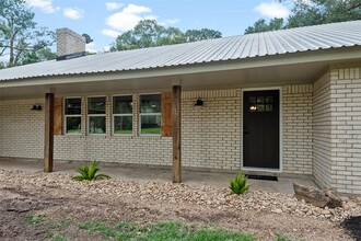 3014 Inland Rd in Huffman, TX - Building Photo - Building Photo
