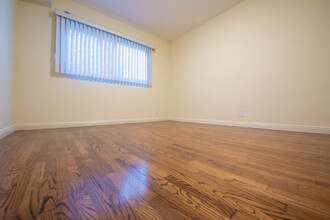 8746 Reading Ave, Unit 8746-1/2 in Los Angeles, CA - Building Photo - Building Photo