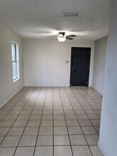 1419 E Eistetter St in Laredo, TX - Building Photo - Building Photo