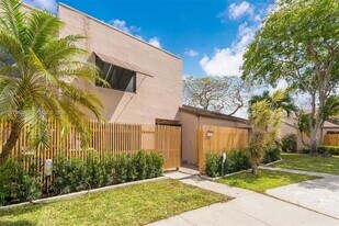 1305 NW 122nd Terrace in Pembroke Pines, FL - Building Photo