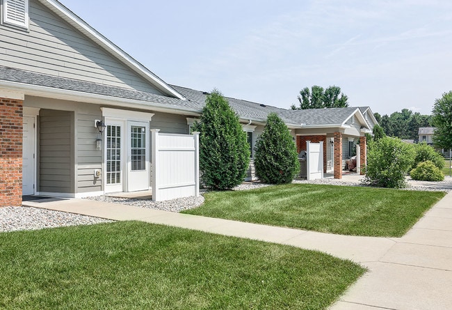 Koehler Crossing in Plainwell, MI - Foto de edificio - Building Photo