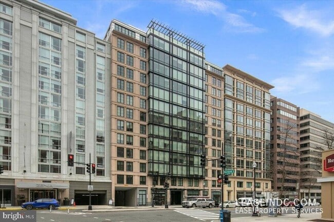 property at 1133 14th St NW
