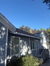 3021 Gray St in Houston, TX - Building Photo - Building Photo