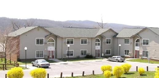 Holy Family Senior Apartments in Bethlehem, PA - Foto de edificio