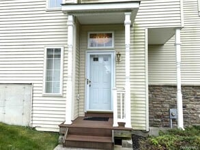 4806 Ridgecrest Dr in Wappingers Falls, NY - Building Photo - Building Photo