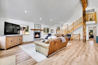 7052 Lynx Lair Rd in Evergreen, CO - Building Photo - Building Photo