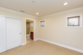 7726 Ivanhoe Ave in San Diego, CA - Building Photo - Building Photo