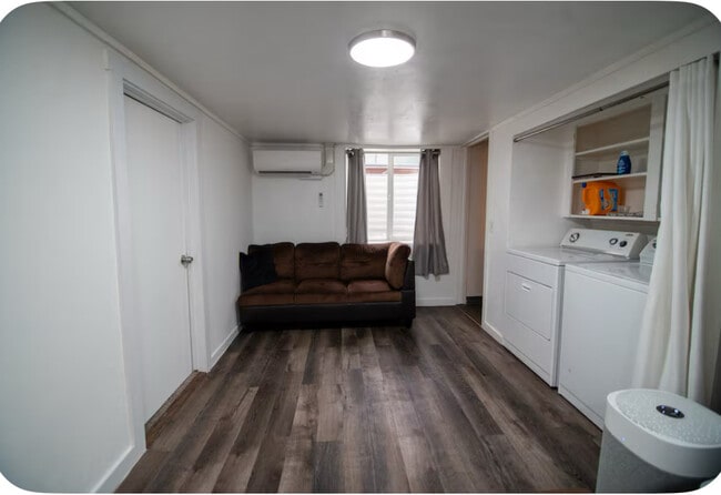 205 S Washington St in Kennewick, WA - Building Photo - Building Photo