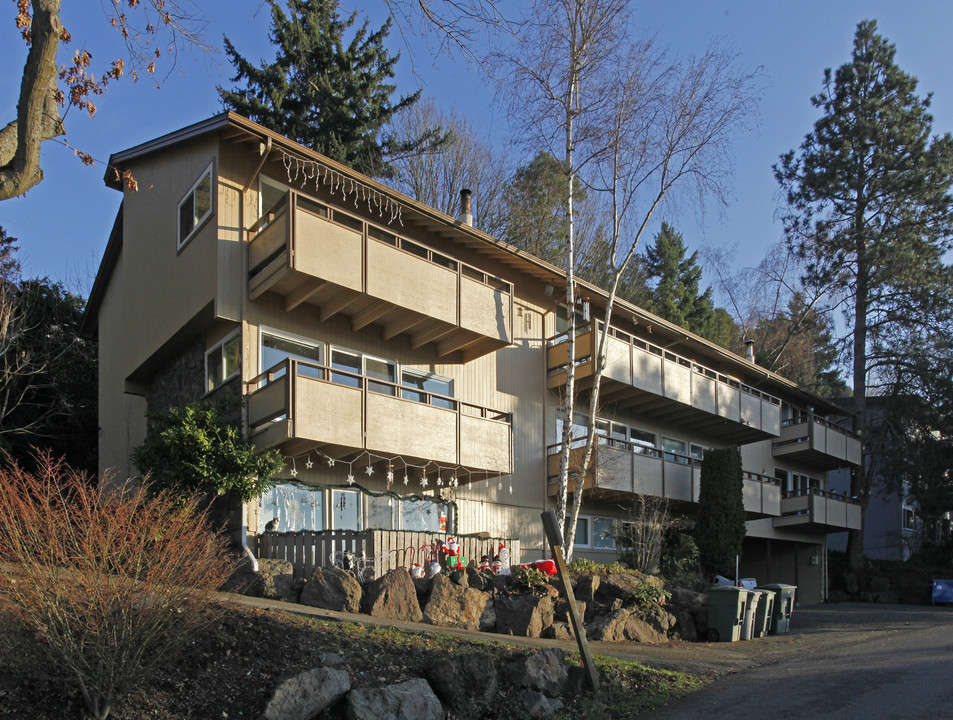 Mercer Park Apartments in Mercer Island, WA - Foto de edificio