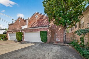 2413 Potomac Dr in Houston, TX - Building Photo