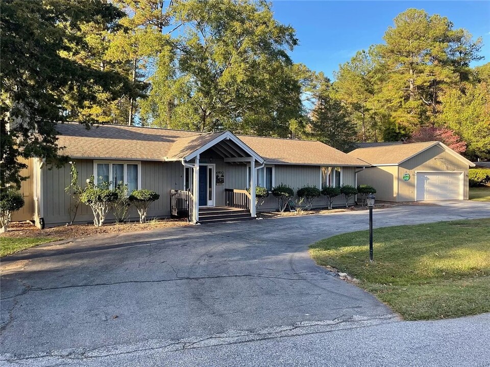 4 Safe Haven Ct in Salem, SC - Building Photo