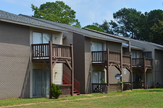 Monarch Creek in Tupelo, MS - Foto de edificio - Building Photo