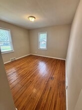 1205 Van Wie Ave in Rockford, IL - Building Photo - Building Photo