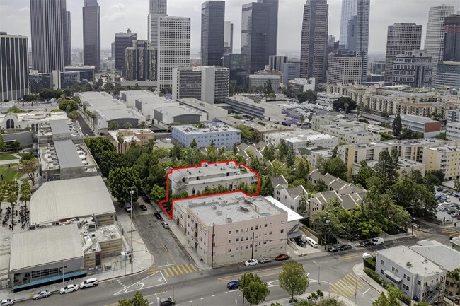 Fourth Street Lofts in Los Angeles, CA - Foto de edificio - Building Photo