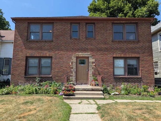 property at 1033 Edgewater Ave