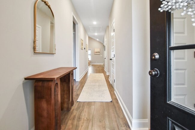 206 Olivette Ln in Clarksville, TN - Building Photo - Building Photo