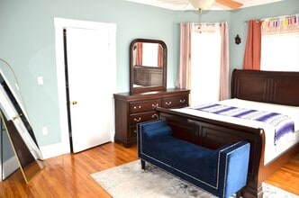 5 Charles St in Wakefield, MA - Building Photo - Building Photo