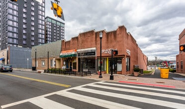 The Sapphire in Hackensack, NJ - Foto de edificio - Building Photo