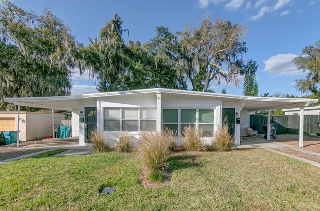 1239 Virginia Dr in Orlando, FL - Building Photo - Building Photo