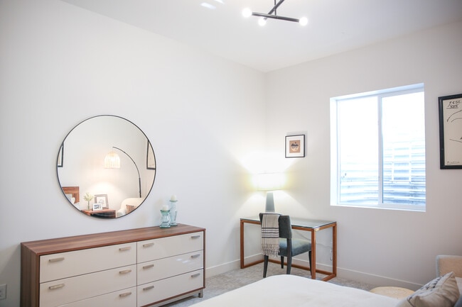 1749 S Gilpin St in Denver, CO - Building Photo - Building Photo