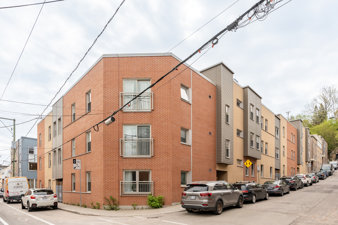 601 De Mazenod Rue in Québec, QC - Building Photo