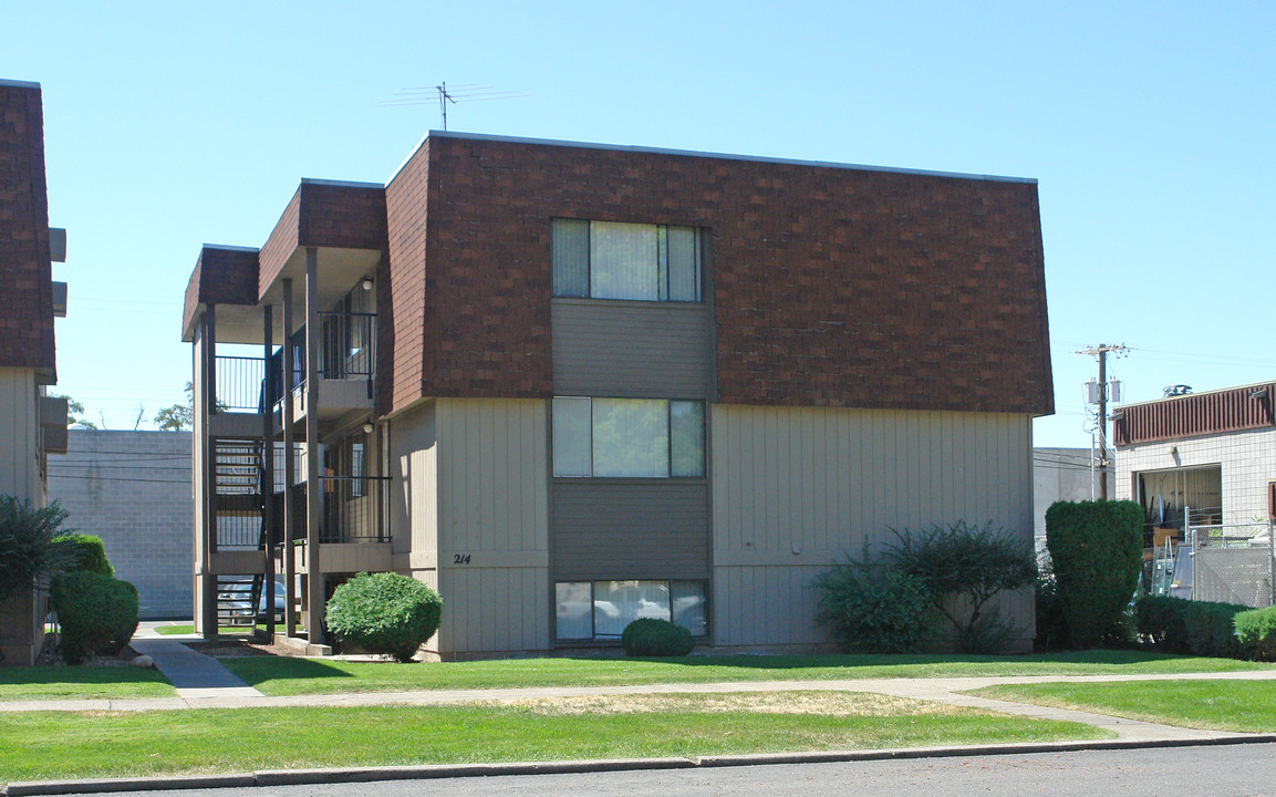 University Area Housing in Spokane, WA - Foto de edificio